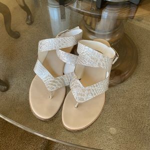 Donald J Pliner Sandals